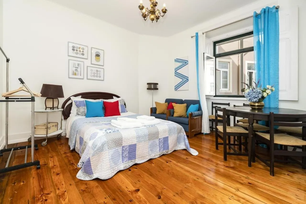 Retro M2 R4 - Lovely Double Room With Shared Bathroom Lisboa