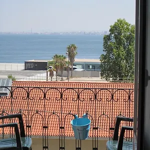 Alojamento de Acomodação e Pequeno-almoço Beira Mar, Lisboa
